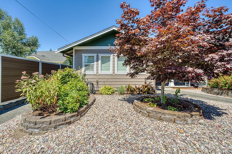 2nd image of 4205 N 9th Street