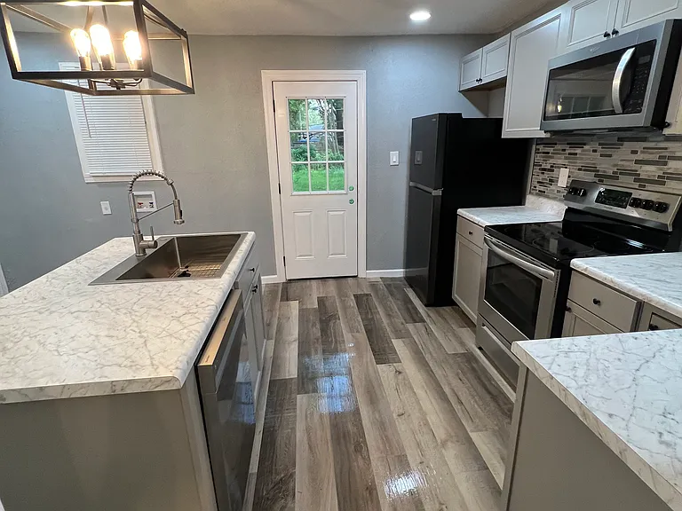 3859 Given Ave — Photo 5