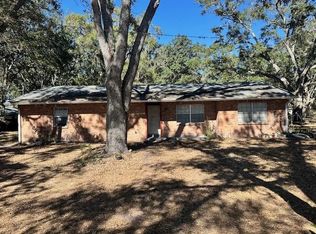 1918 Sydney Rd, Valrico, FL 33594