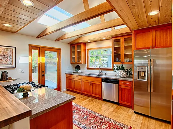 206 Prospect Hts, Santa Cruz, CA 95065