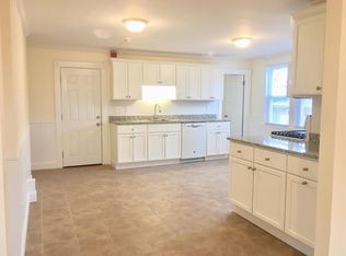 318 Metacom Ave #1, Warren, RI 02885