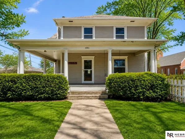 1241 Hawthorne Ave, Crete, NE 68333