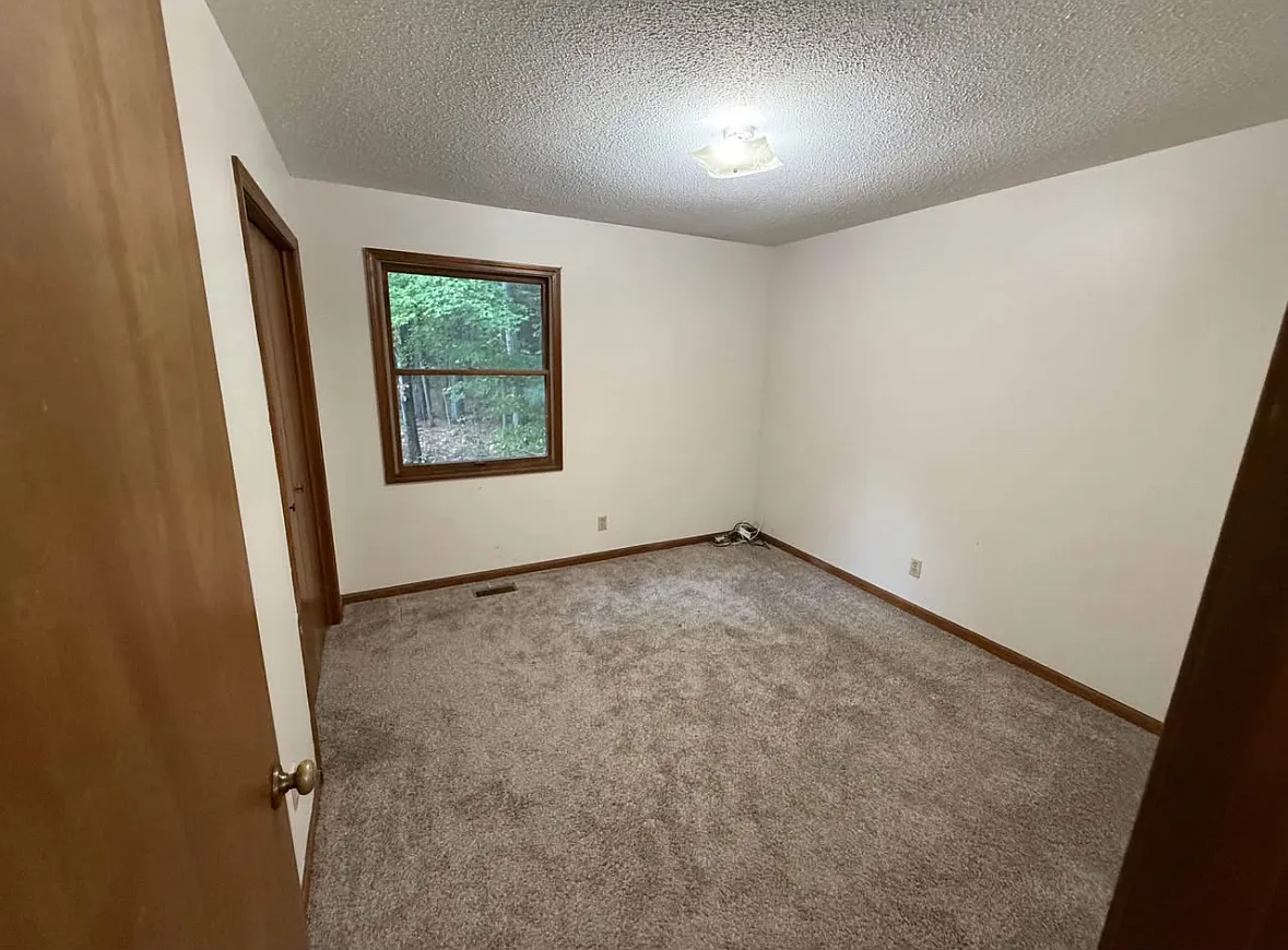 2 bed, 1000 sqft, $1,600 — Photo 4