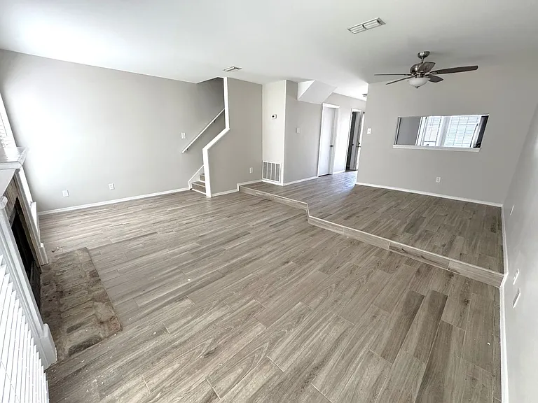 5900 Grelot Rd #504 — Photo 8