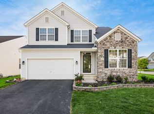 8865 Sweetshade Dr, Lewis Center, OH 43035