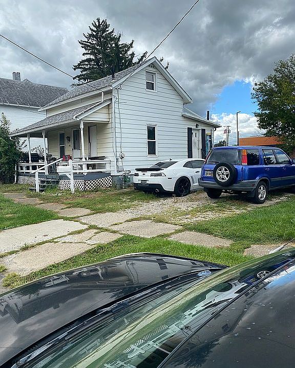 413 N Vine St, Orrville, OH 44667 Zillow