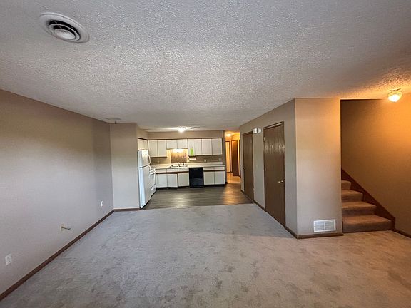 2nd image of 2542 Candle Crest Cir