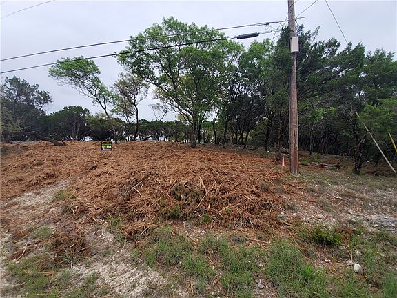4th image of 7203 White Oak Dr