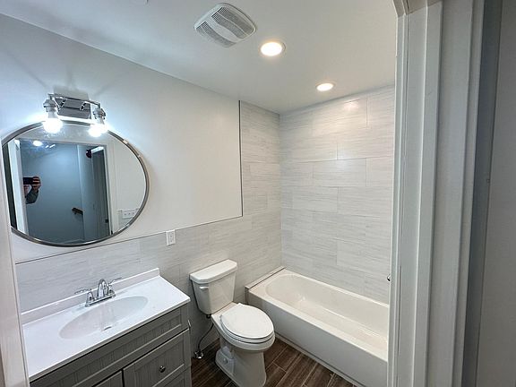 4th image of 19 N River St #307