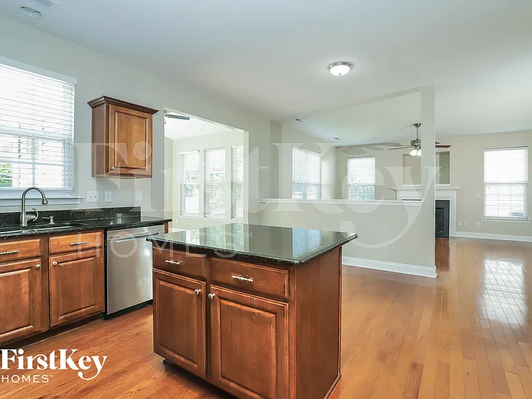 3741 Georgia Pond Ln — Photo 7