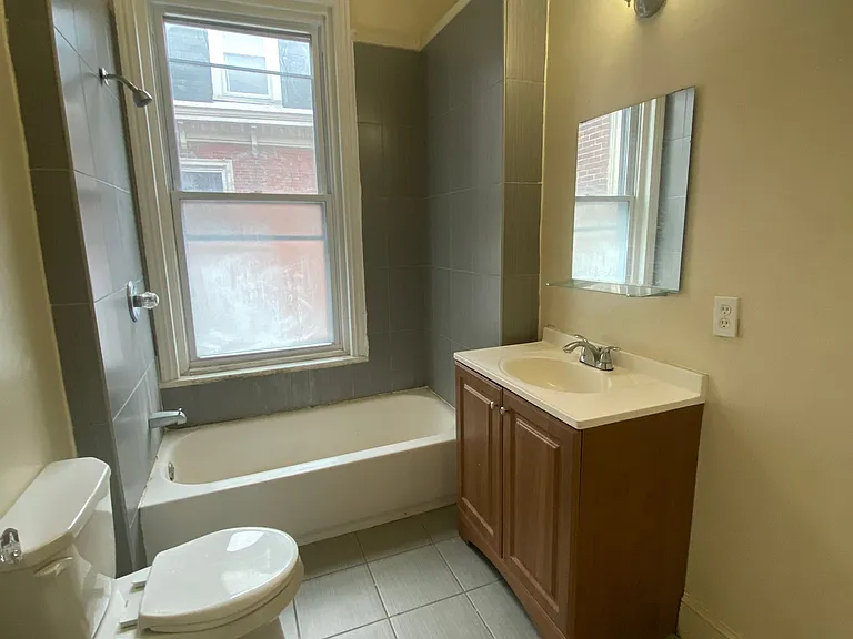 3725 Spring Garden St #2 — Photo 5
