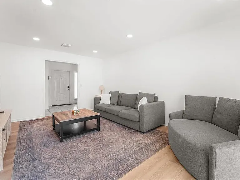 4906 W San Rafael St — Photo 12
