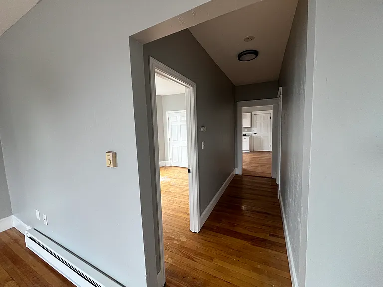 9 1/2 Bourne St #2 — Photo 14