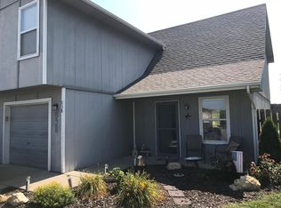 838 Spring Ct, Liberty, MO 64068