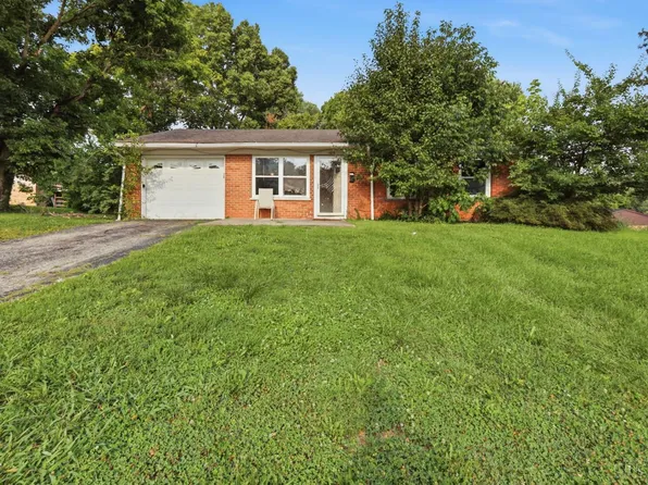 9230 Meadowglen Dr, Cincinnati, OH 45231
