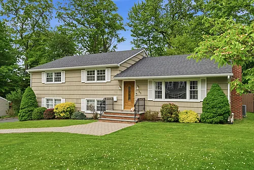 45 Oakland Ave Photo 1