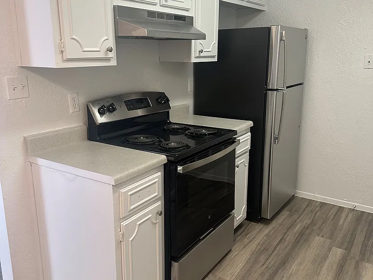 La Cima Apartments — Photo 19