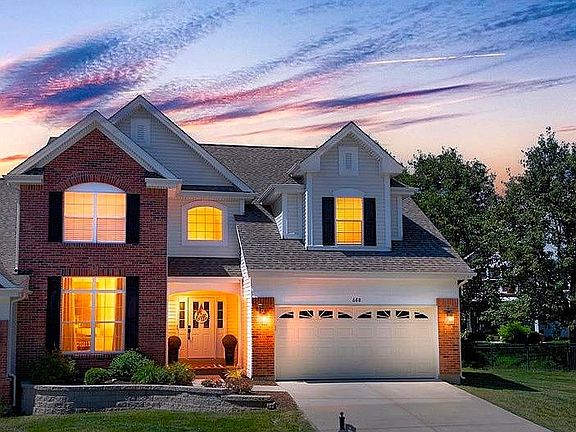 2nd image of 688 Bluffs View Ct