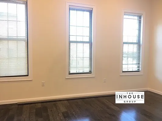 Rented by The InHouse Group | media 4