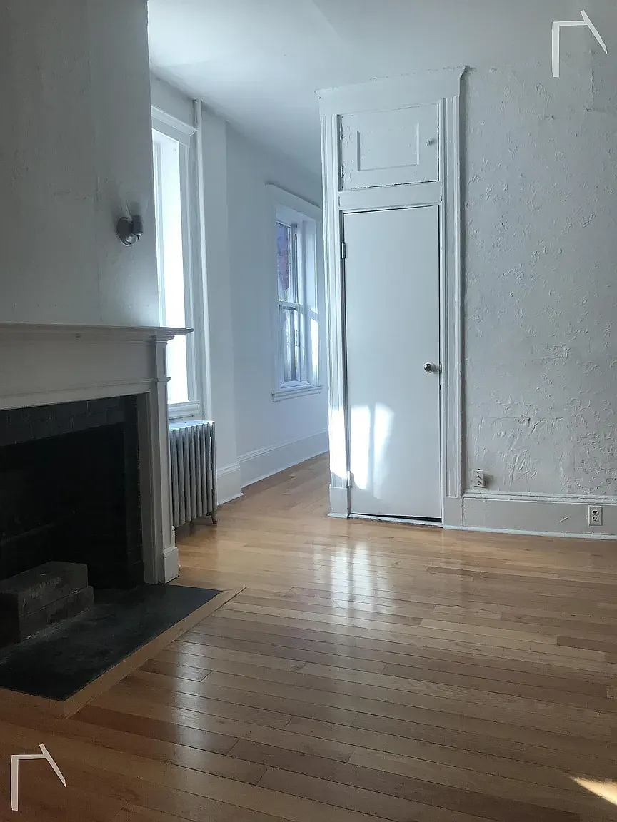 1 bed, 9999 sqft, $2,600 — Photo 4