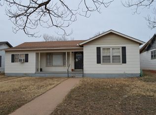 319 35th St, Snyder, TX 79549