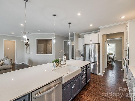4th image of 8745 Gladden Hill Ln