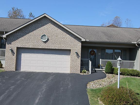 2nd image of 20C Tower Ln