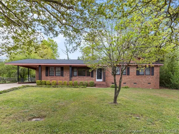 919 Louise Cir, Fayetteville, NC 28314