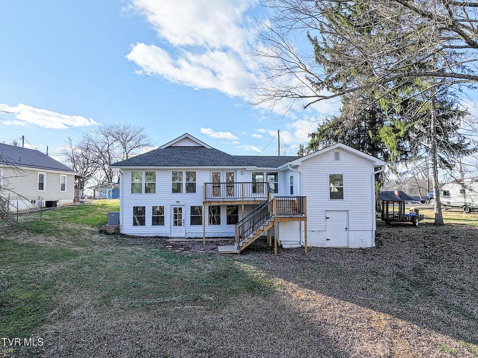 1st image of 129 Ridgeway Ave
