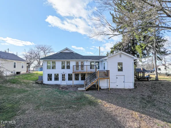 129 Ridgeway Ave, Church Hill, TN 37642