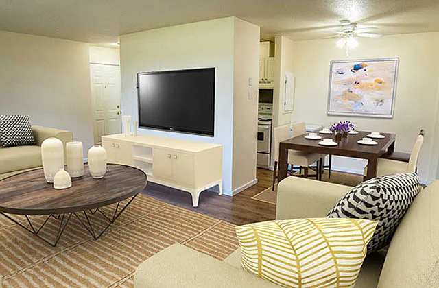 Ashbury Court Apartments — Photo 2