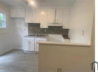 2116 Monroe Ave, Macon, GA 31204