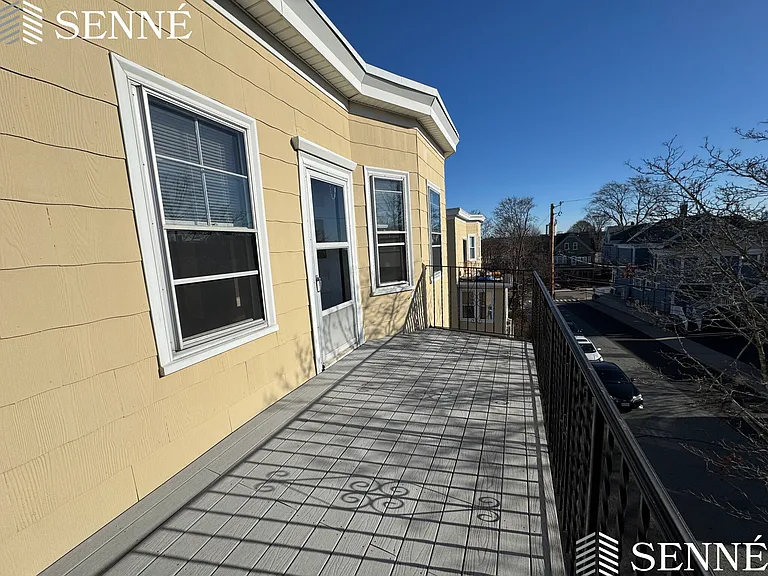11 Ware St #3 — Photo 4