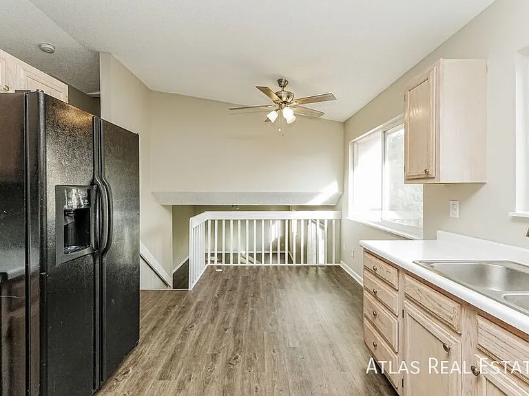 1135 Marsh Hawk Dr — Photo 6
