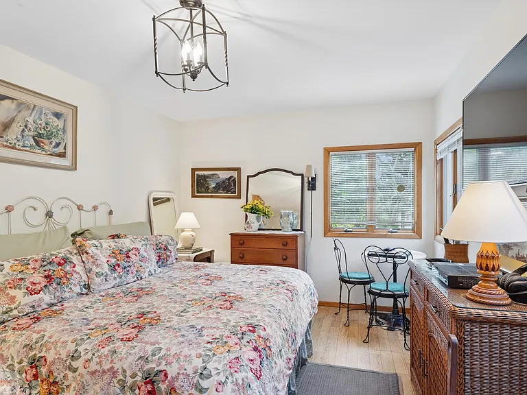 22 Flagg Ave — Photo 14
