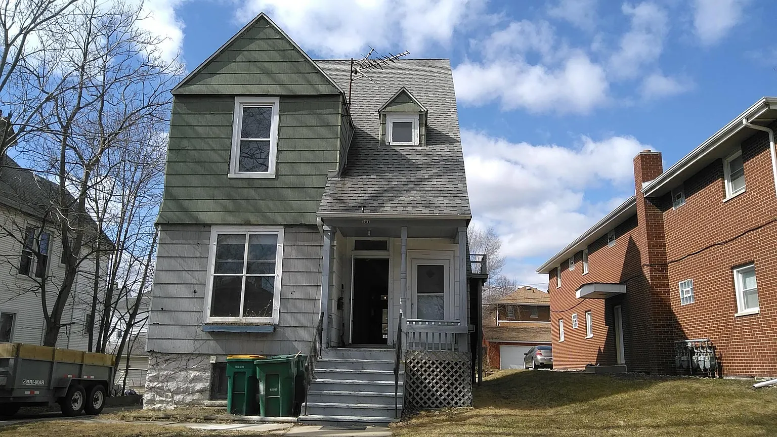 321 Dewey St #1 photo 1