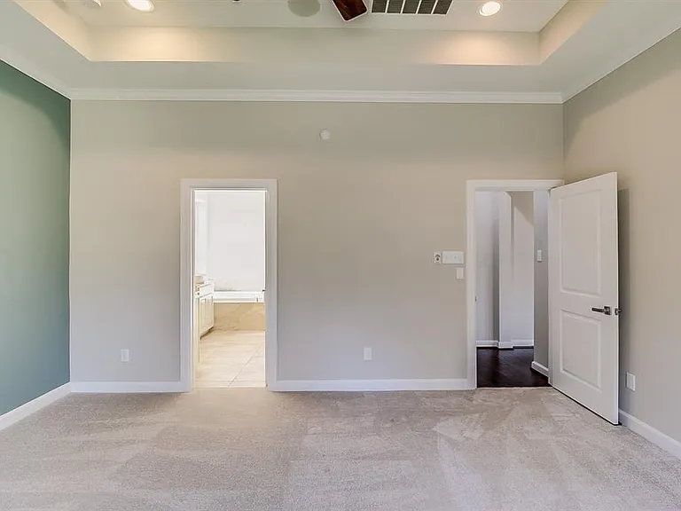 17106 Rainier Creek Dr — Photo 12