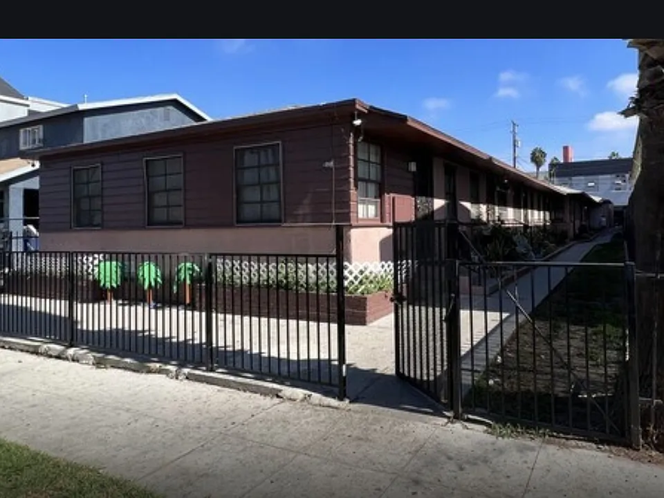 1868 Locust Ave #2