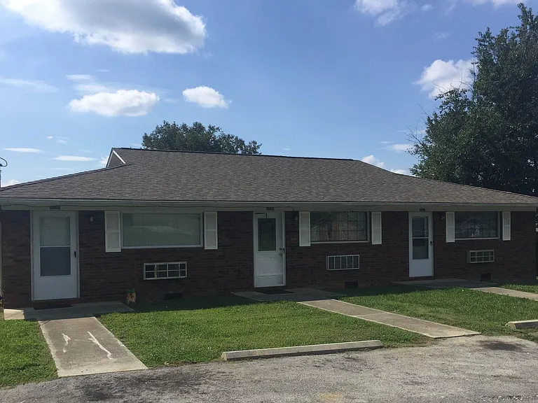 2503-2507 Lakeview Dr — Photo 1