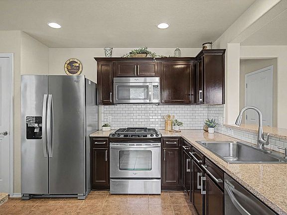 2nd image of 7975 Estancia Dr