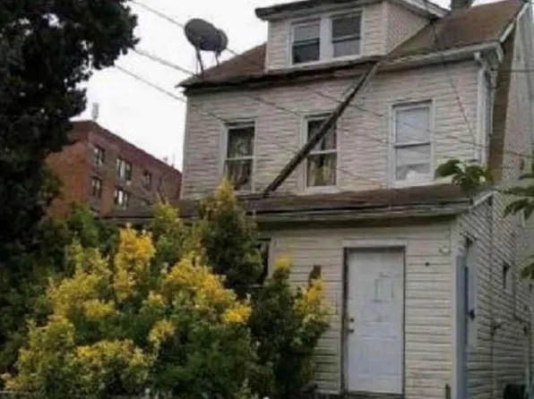 10850 171st Place, Jamaica, NY 11433