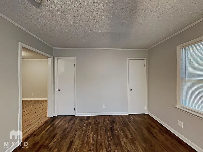 311 E Morrow Ave — Photo 3