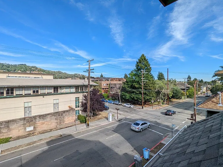 2414 Dana Street — Photo 12