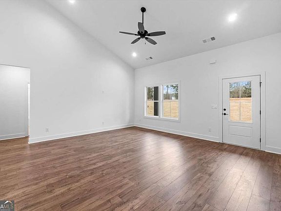 5th image of 114 Henson Dr