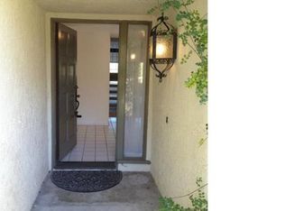 16 Sycamore Ln, Rolling Hills, CA 90274