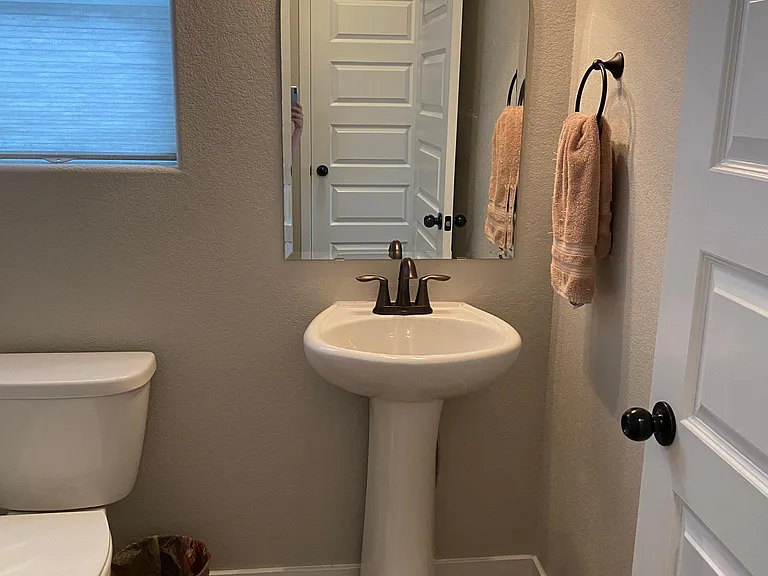 6873 Edmondstown Dr — Photo 5