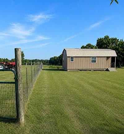 2nd image of 20449 E Cass Rd