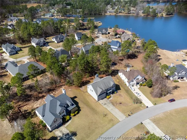 85 Clearview Ct, Sanford, NC 27332