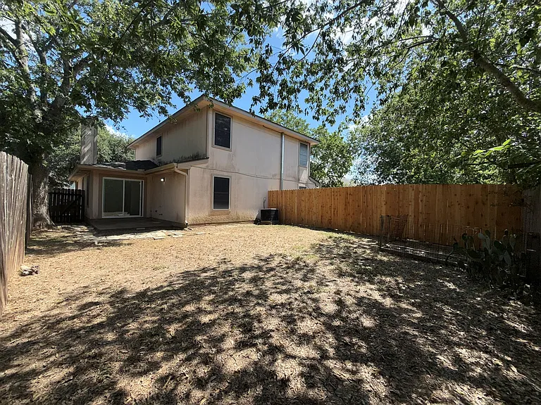 2906 Kestrel Dr #B — Photo 28