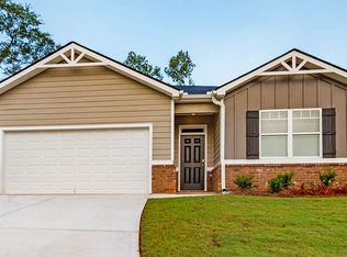 40 Carmel Dr, Covington, GA